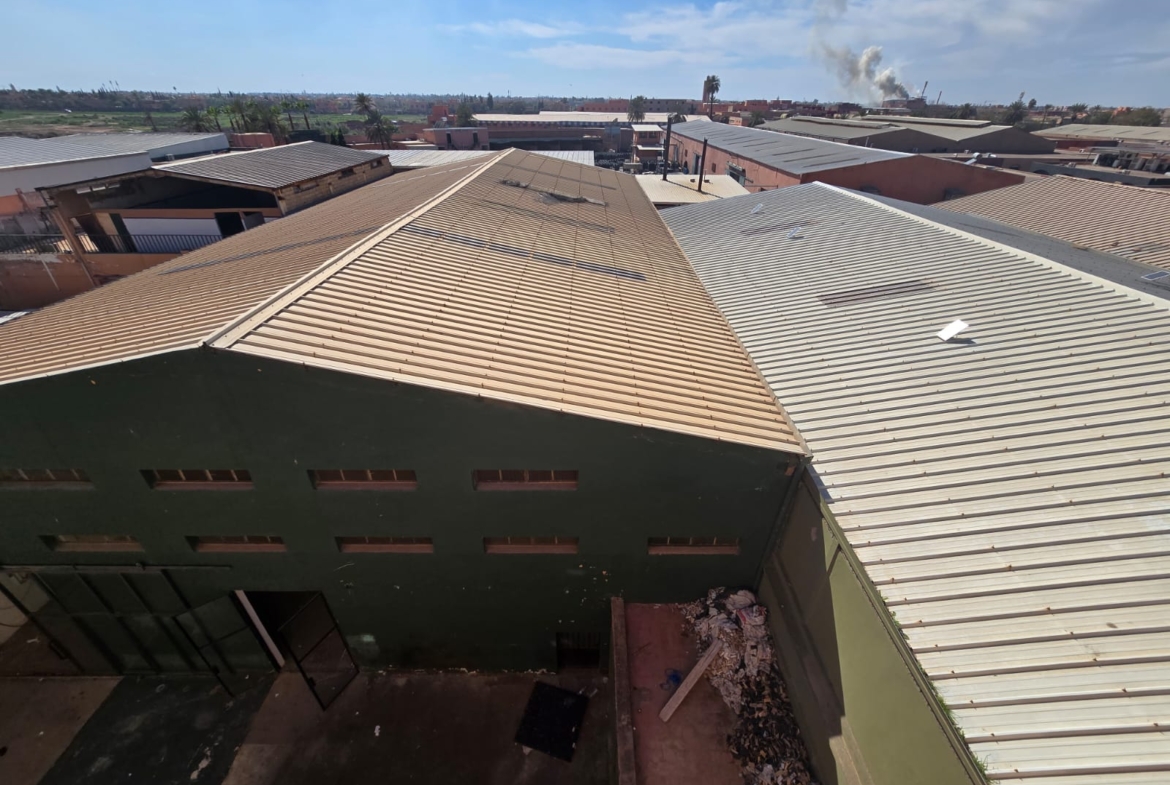 ZONE INDUSTRIELLE – ENTREPOT