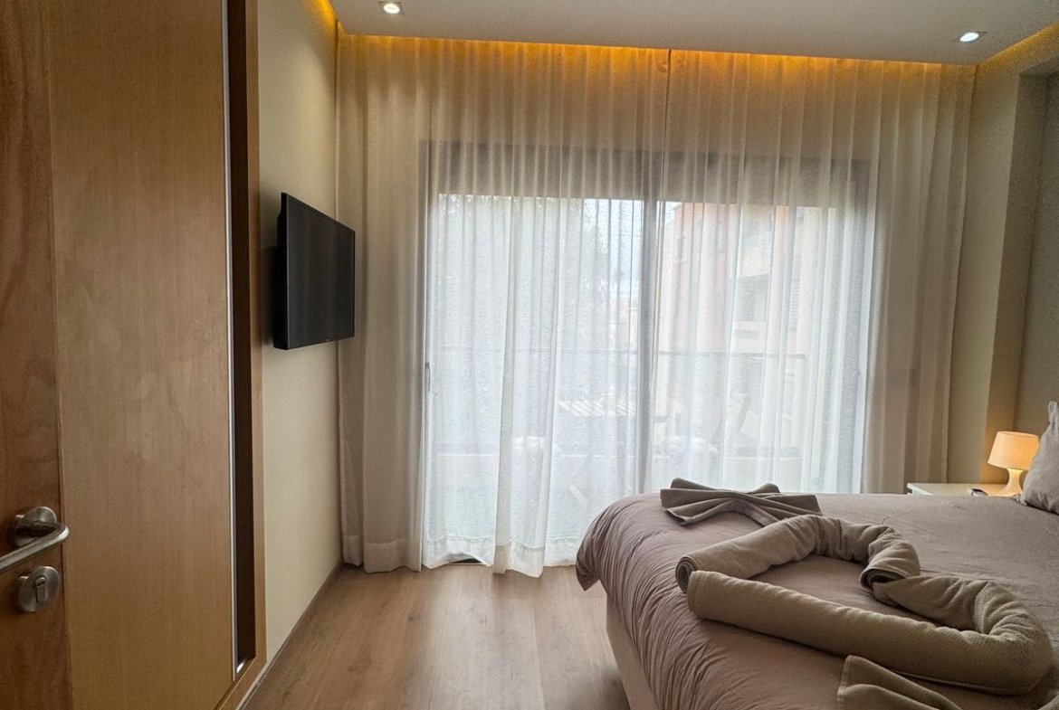 *VICTOR HUGO – T3 MEUBLE