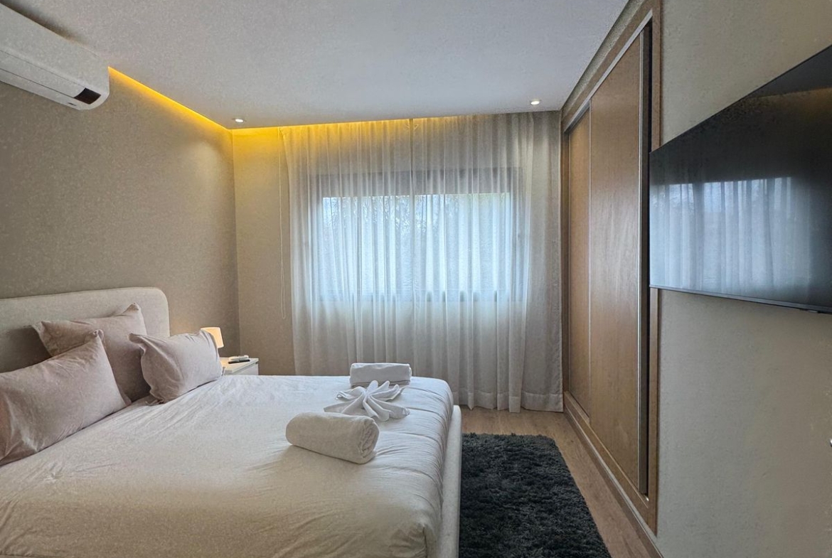 *VICTOR HUGO – T3 MEUBLE