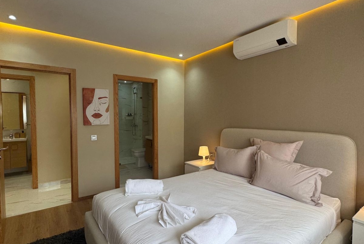 *VICTOR HUGO – T3 MEUBLE