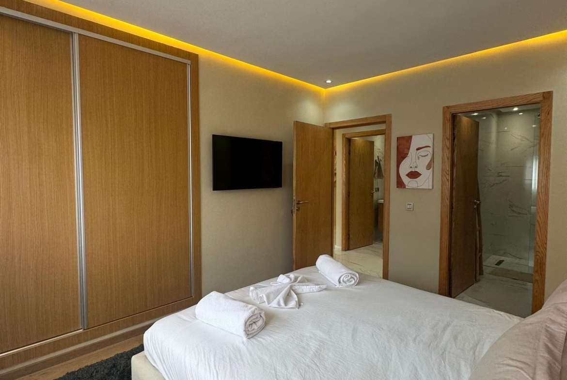 *VICTOR HUGO – T3 MEUBLE