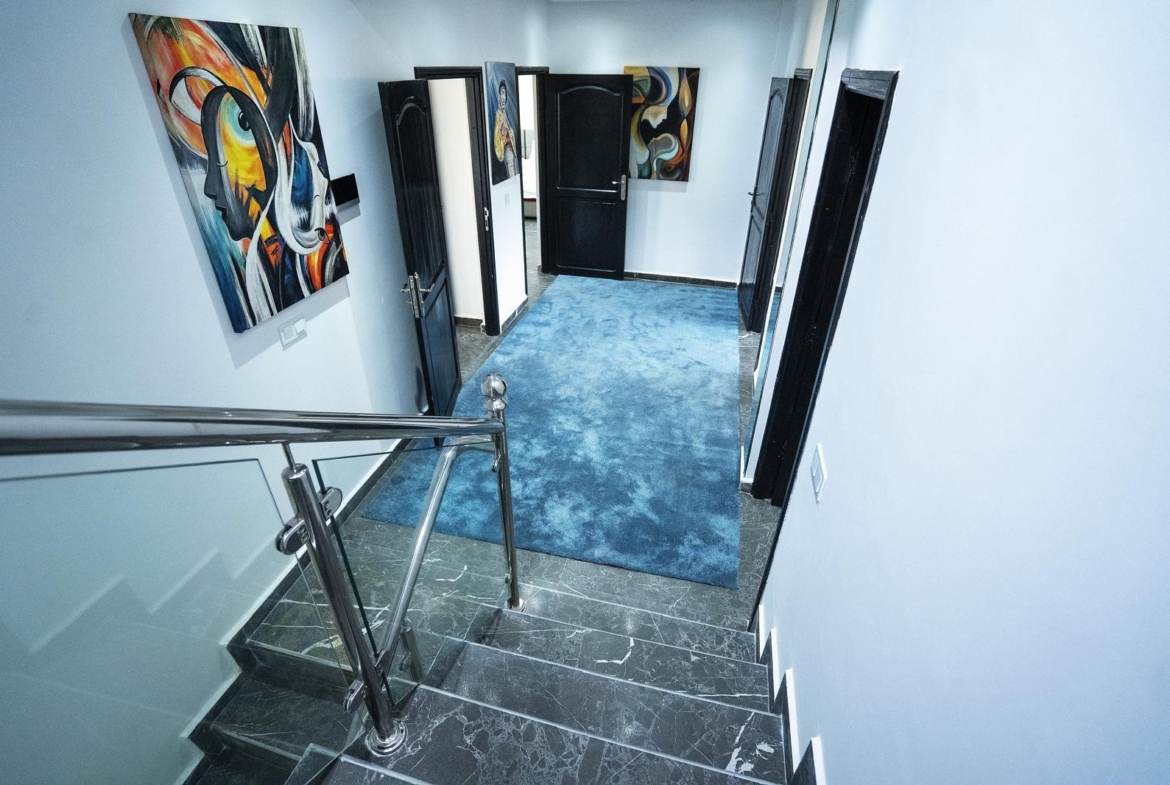 TARGA – VILLA 5 CHAMBRES – 2 PISCINES PRIVEES