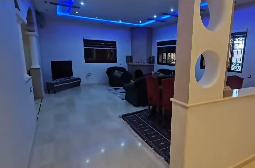 ROUTE DE FÈS KM 18 – VILLA 3 CHAMBRES MEUBLÉE