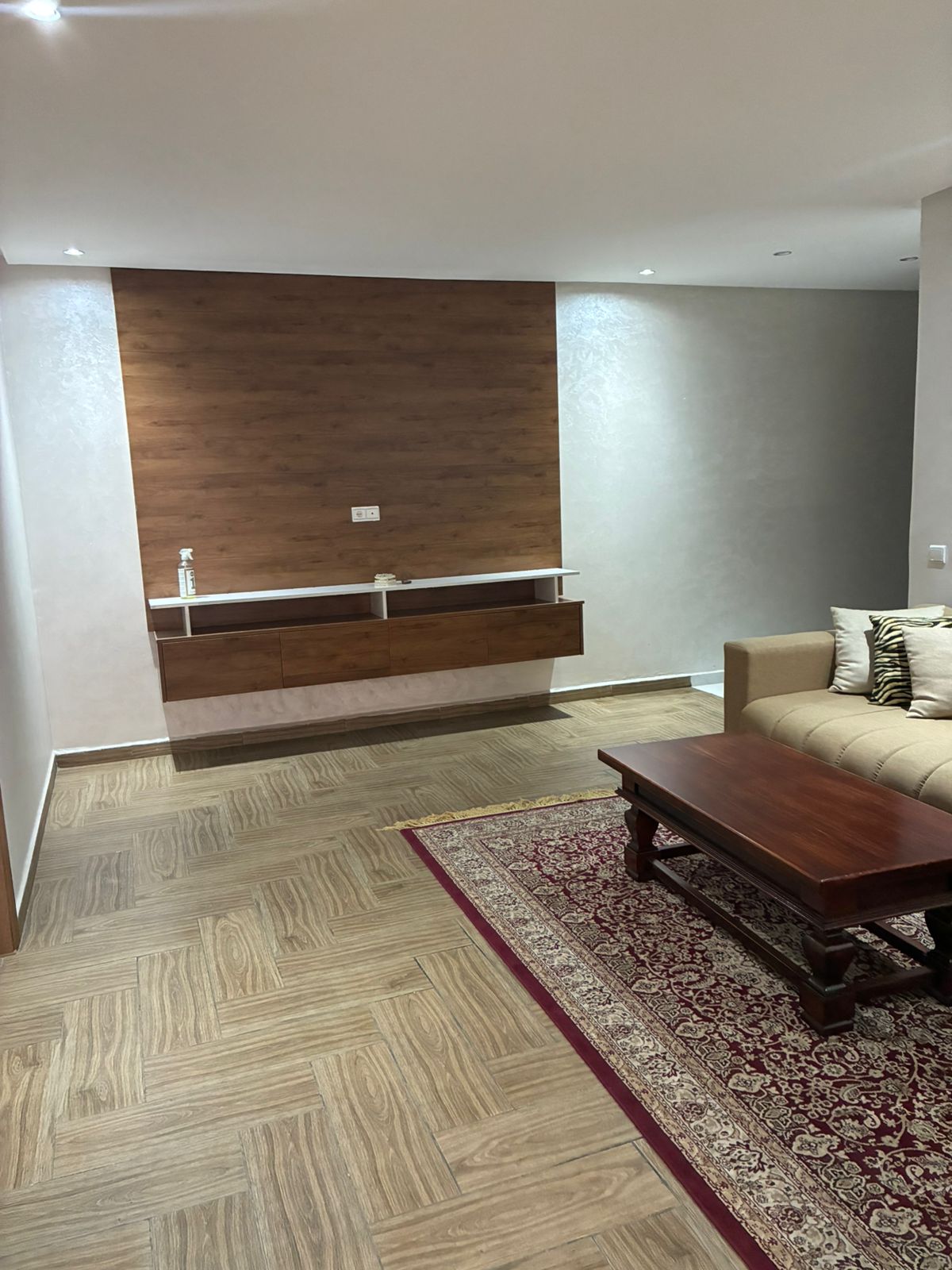 GUELIZ – DUPLEX NEUF T4 MEUBLE– VICTOR HUGO
