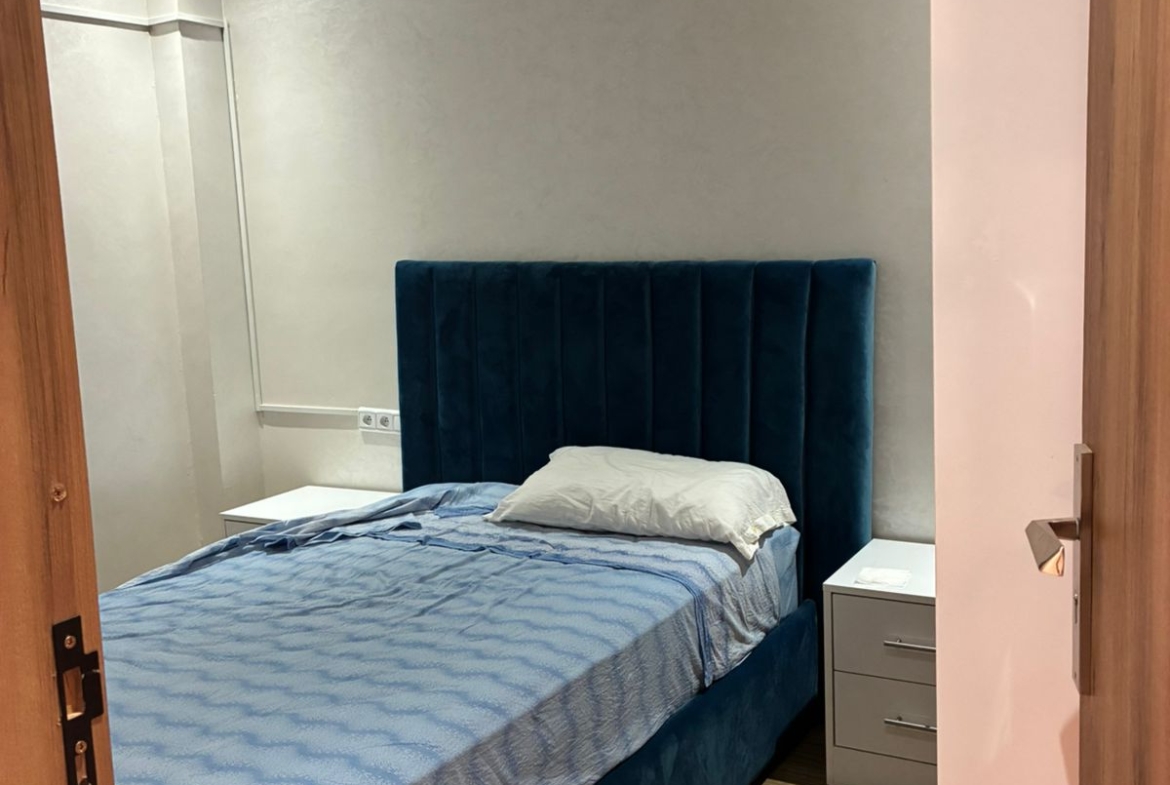 GUELIZ – DUPLEX NEUF T4 MEUBLE– VICTOR HUGO