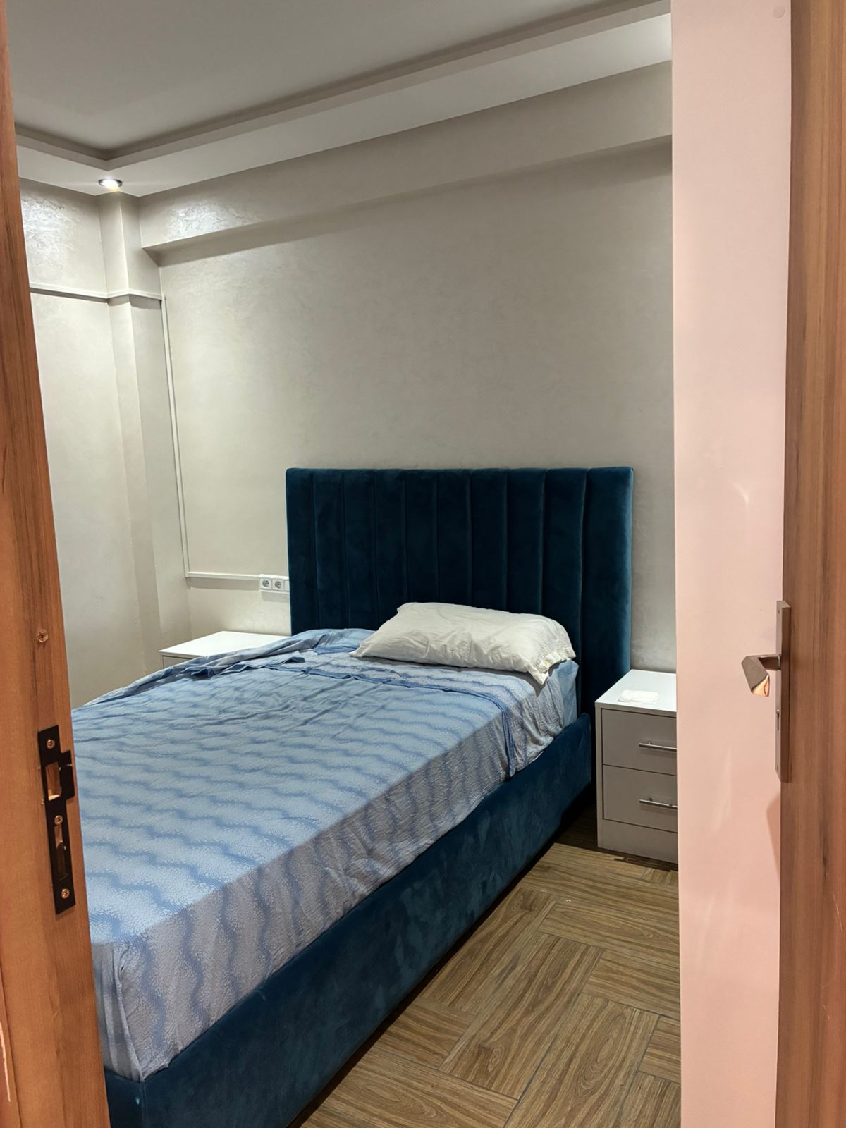 GUELIZ – DUPLEX NEUF T4 MEUBLE– VICTOR HUGO