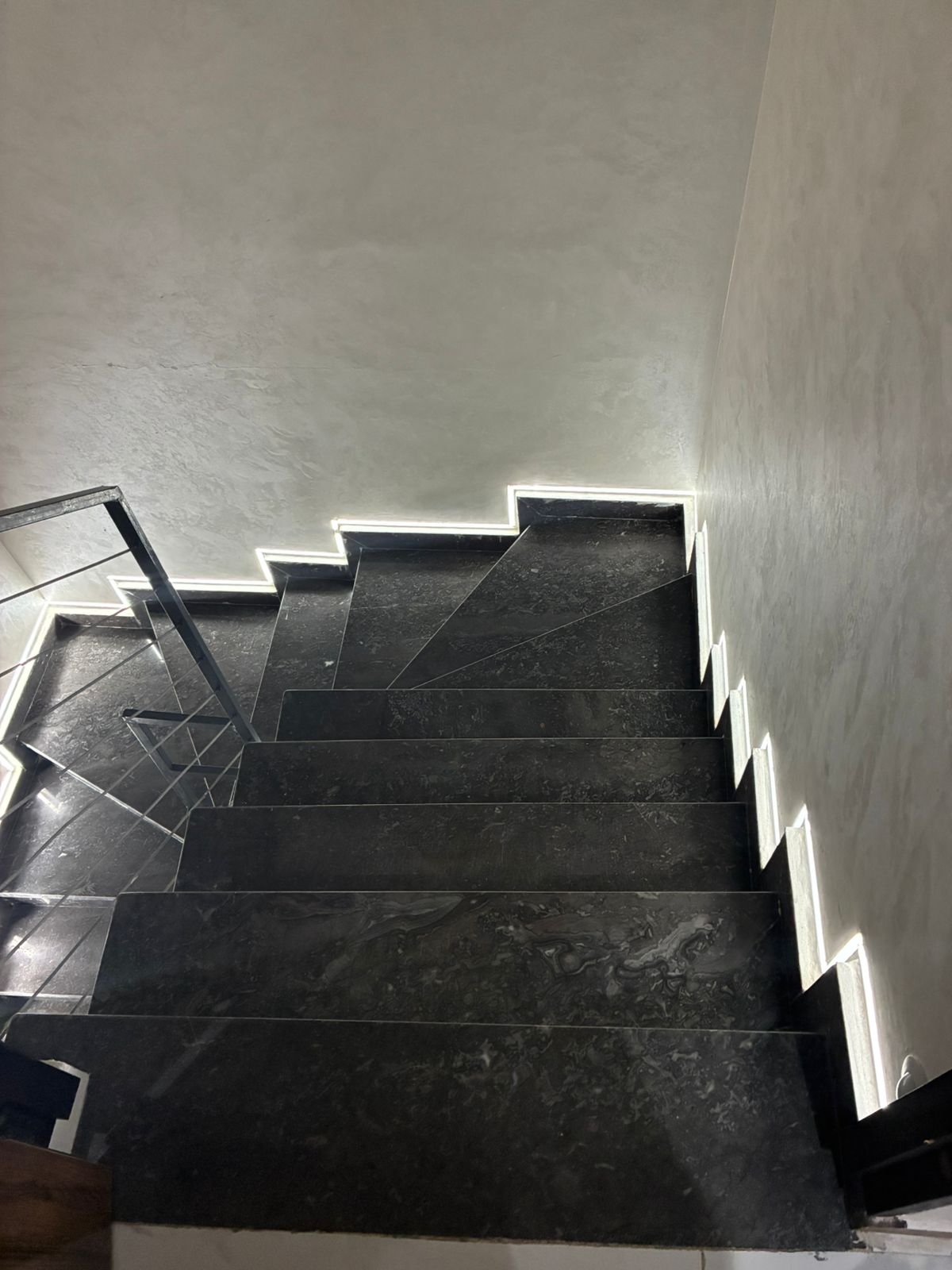 GUELIZ – DUPLEX NEUF T4 MEUBLE– VICTOR HUGO