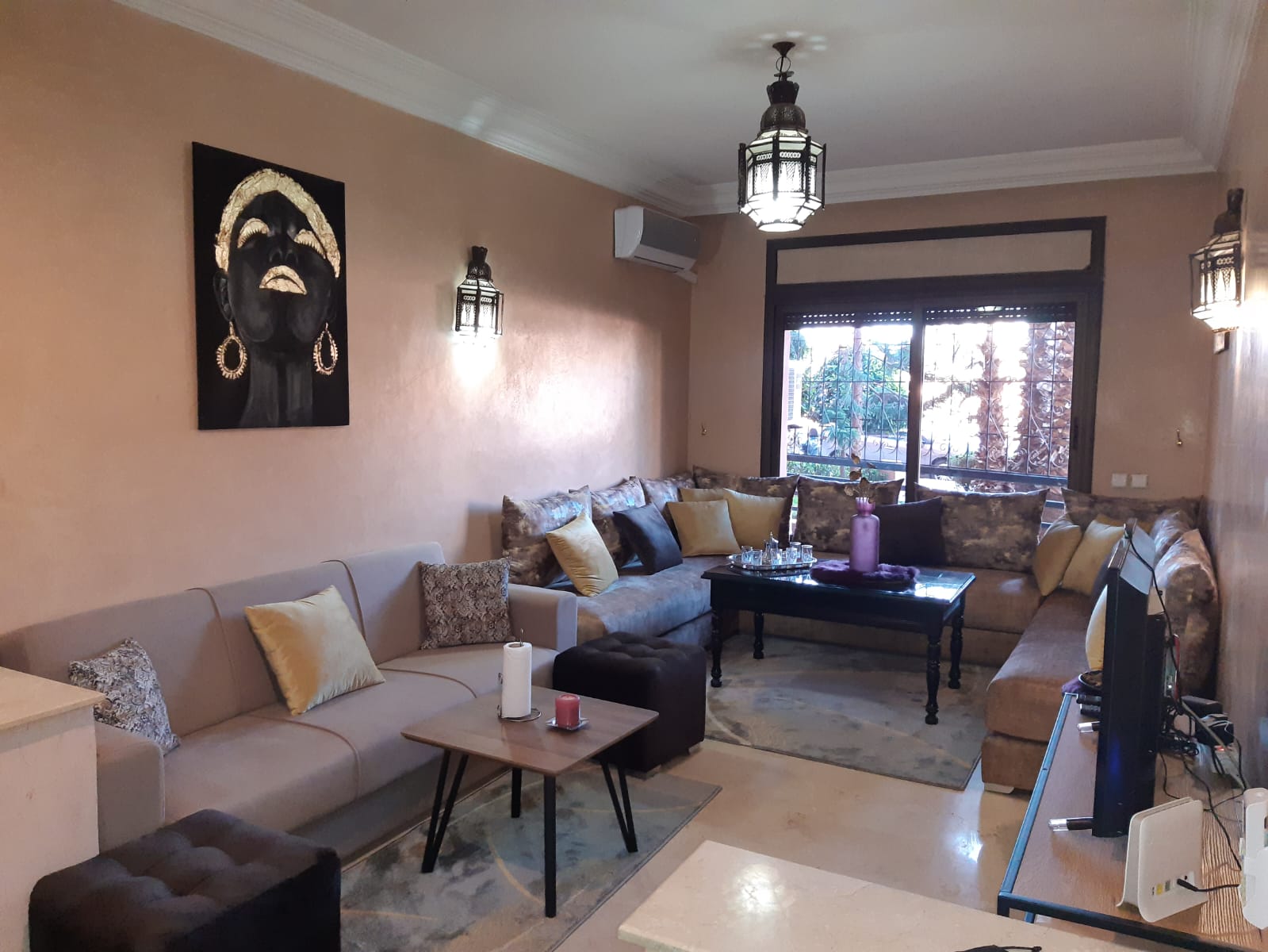 HIVERNAGE – T2 MEUBLE – RESIDENCE PISCINE