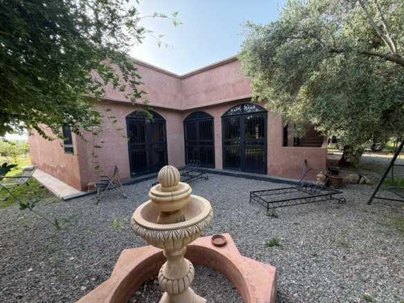 DEMEURE DE CHARME villa Rte ourika sur 2.5 Hectar