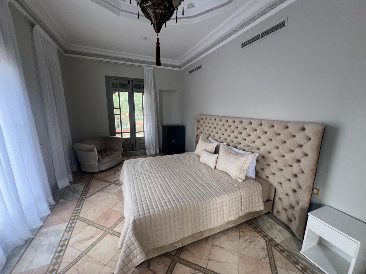 Magnifique villa entièrement rénovée– Palmeraie