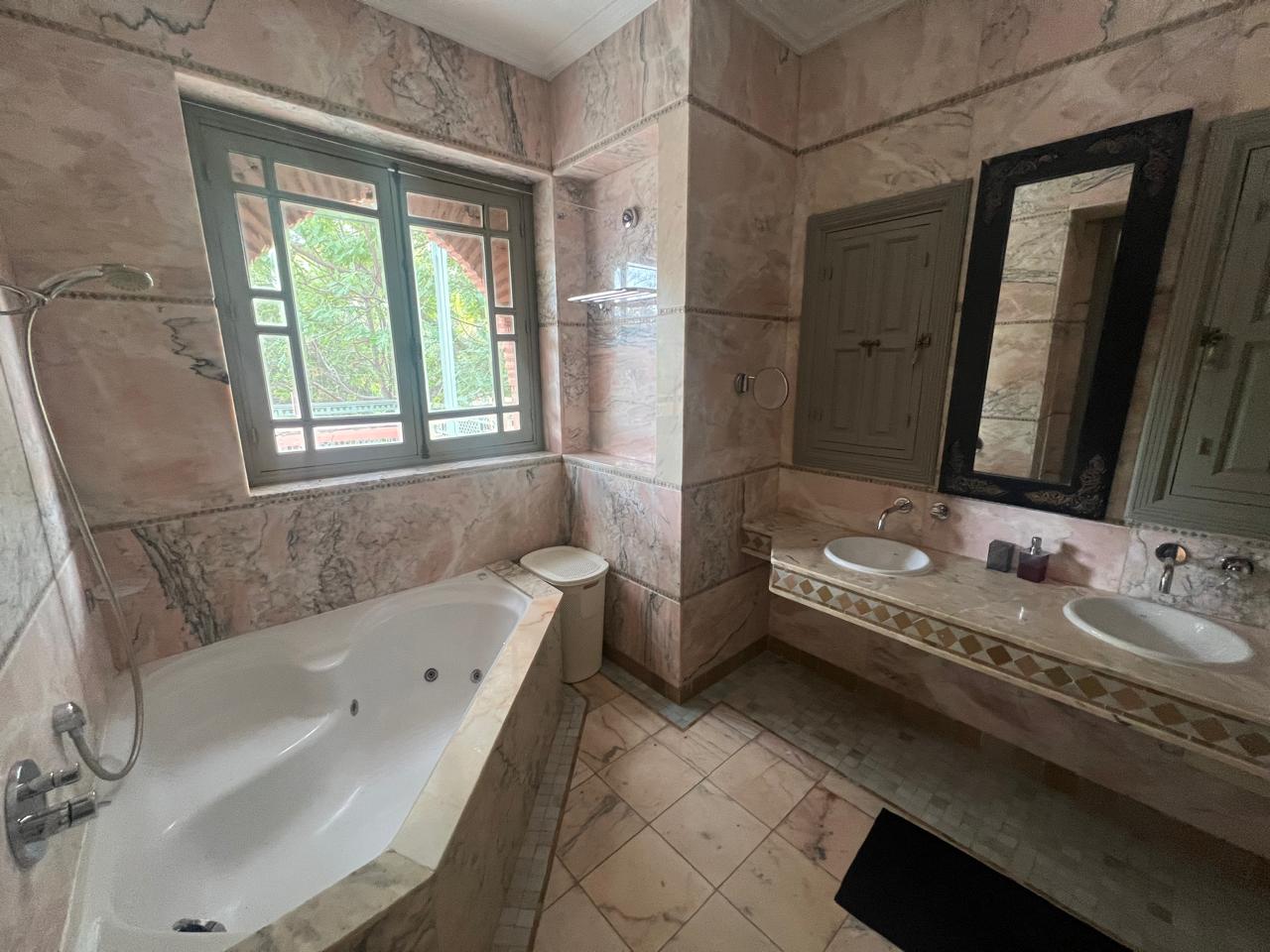 Magnifique villa entièrement rénovée– Palmeraie