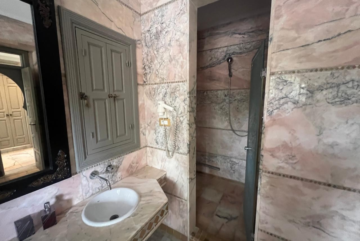 Magnifique villa entièrement rénovée– Palmeraie