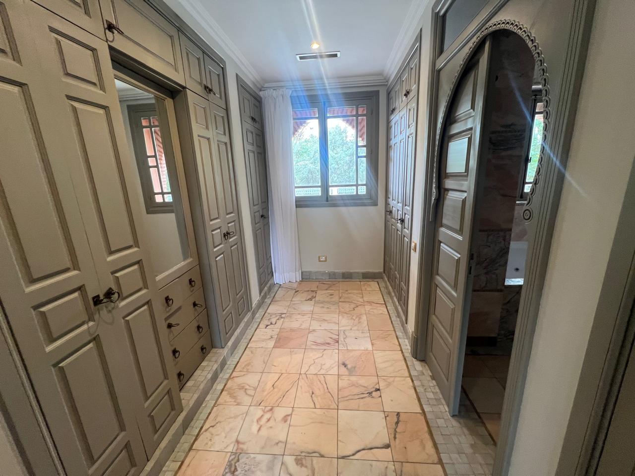 Magnifique villa entièrement rénovée– Palmeraie