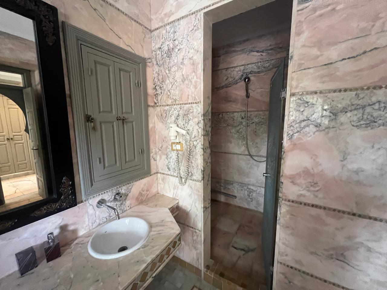 Magnifique villa entièrement rénovée– Palmeraie