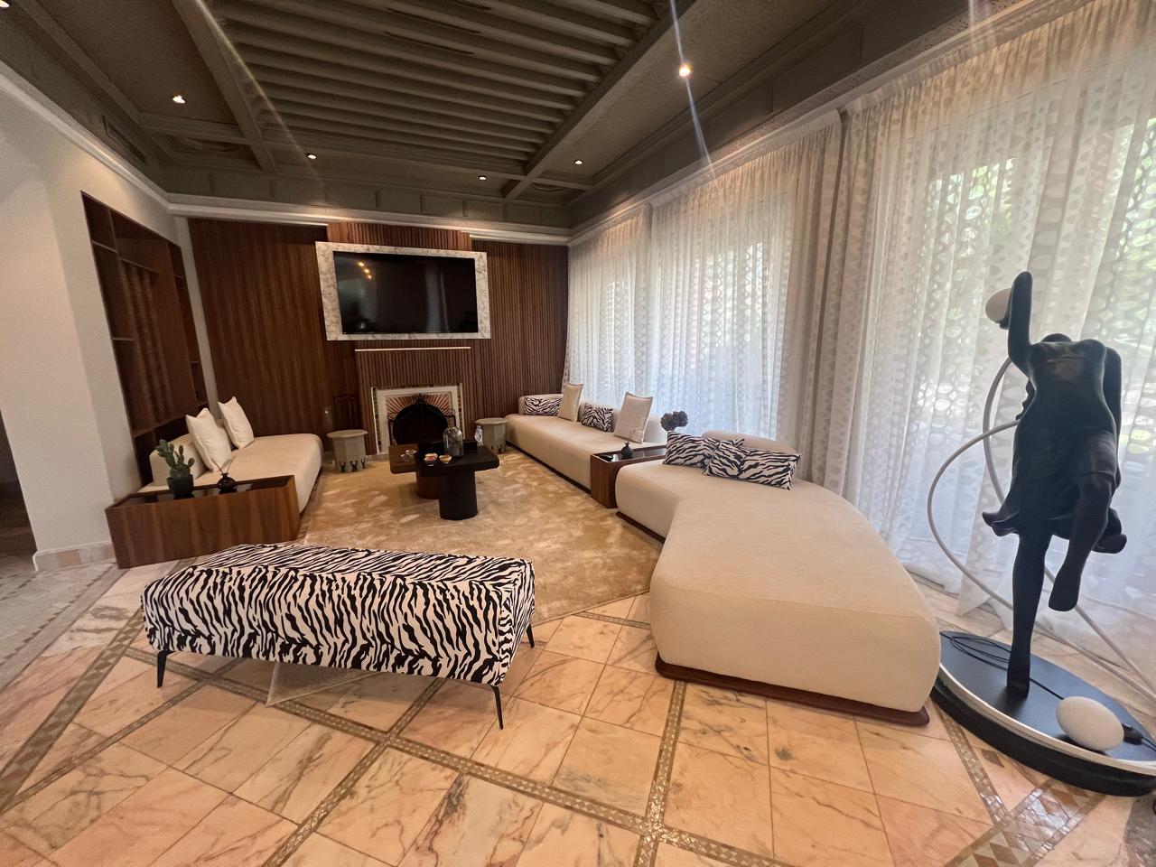 Magnifique villa entièrement rénovée– Palmeraie