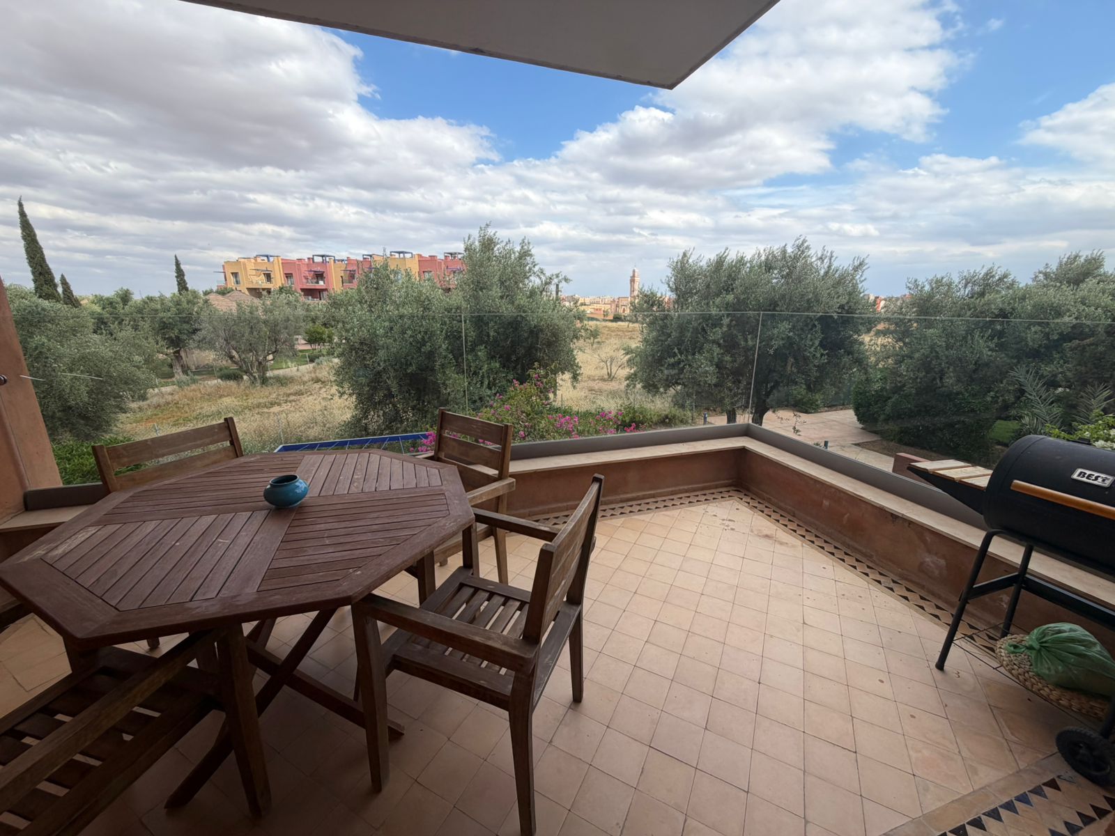 Superbe appart de 70 m² en résidence sécurisée avec piscine_ à coté stade Rte de casa