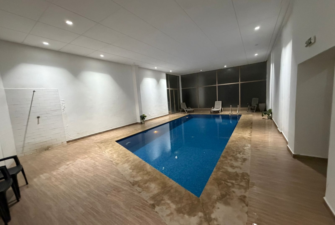 T3 Hivernage Résidence piscine intérieur