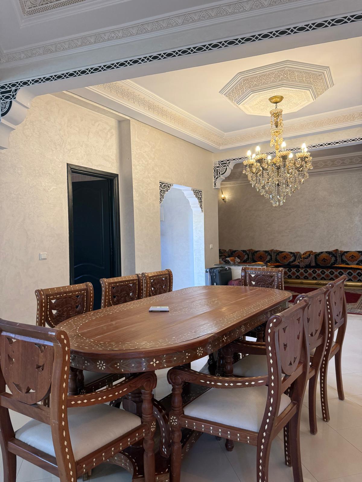 Villa Meublée avec Piscine à Louer à Targa – Résidence Privée – 6 Chambres