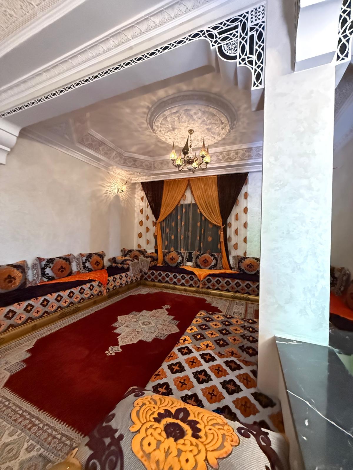 Villa Meublée avec Piscine à Louer à Targa – Résidence Privée – 6 Chambres