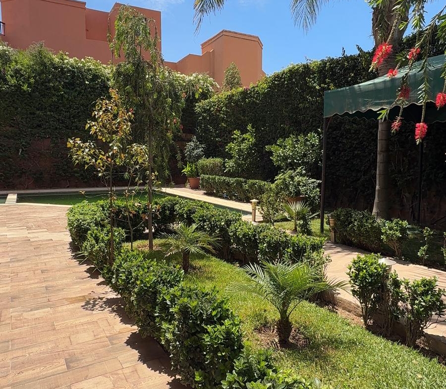 Villa Meublée avec Piscine à Louer à Targa – Résidence Privée – 6 Chambres