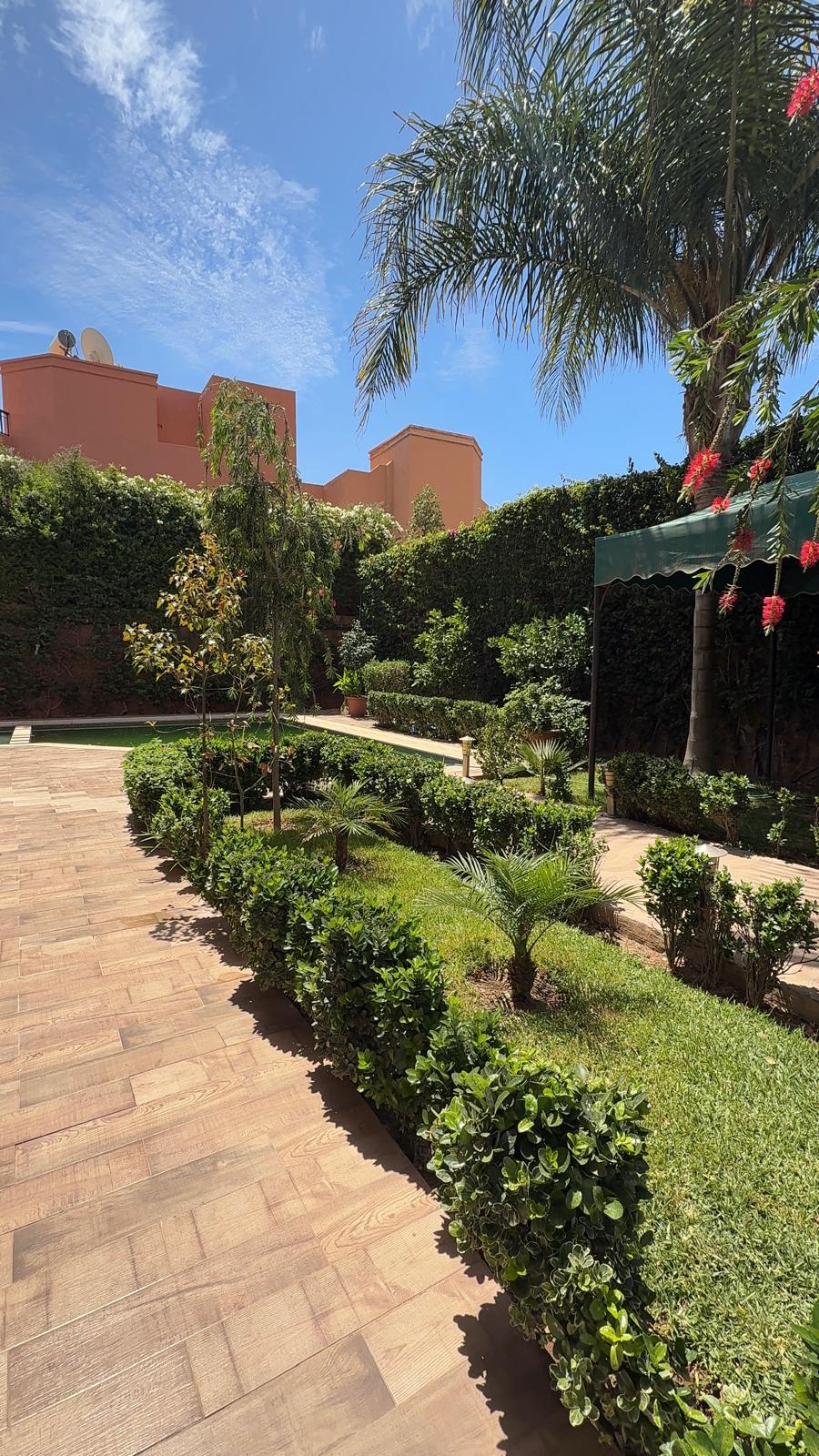 Villa Meublée avec Piscine à Louer à Targa – Résidence Privée – 6 Chambres