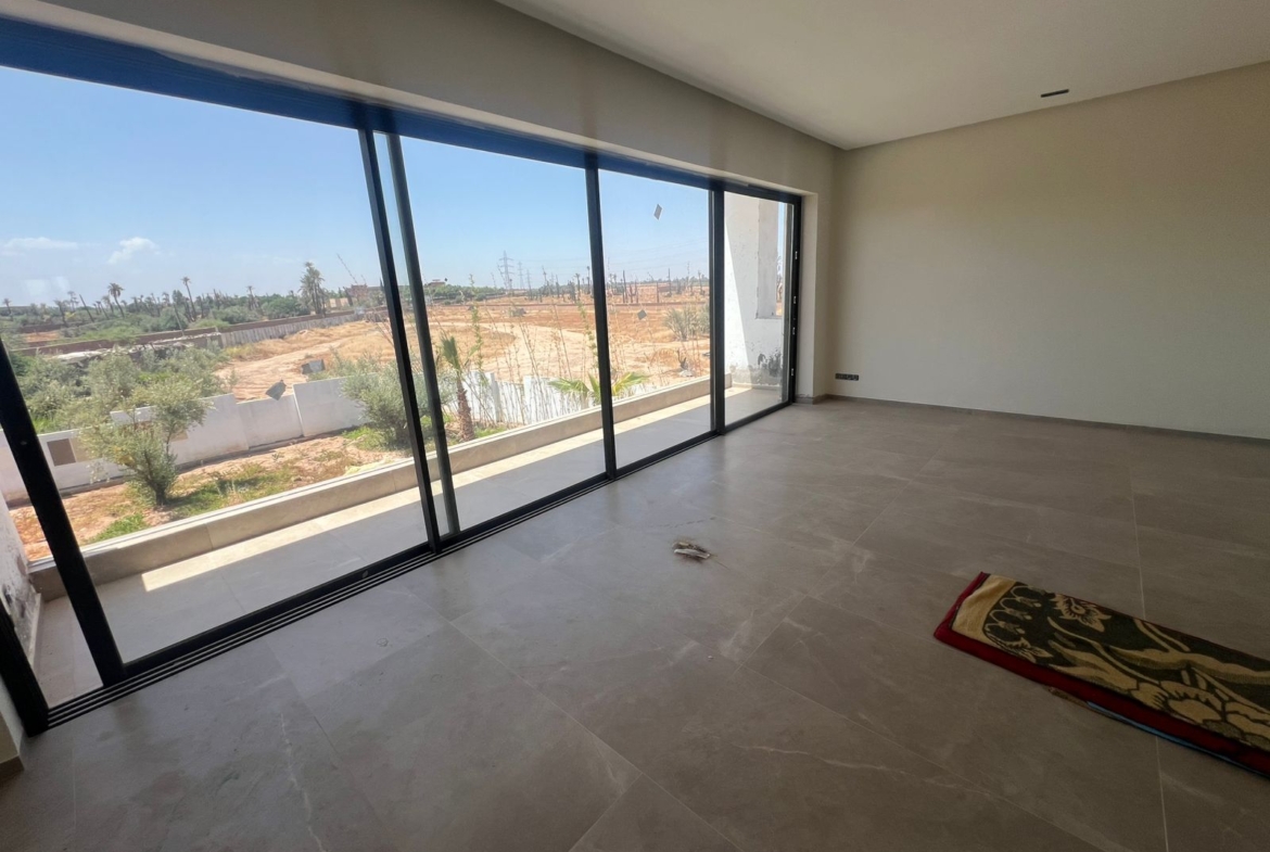VILLA CONTEMPORAINE DE PRESTIGE À VENDRE