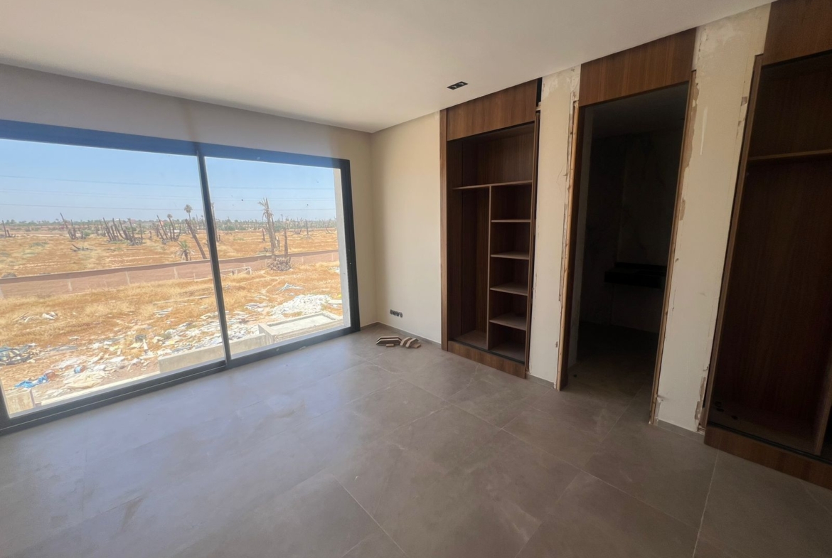 VILLA CONTEMPORAINE DE PRESTIGE À VENDRE
