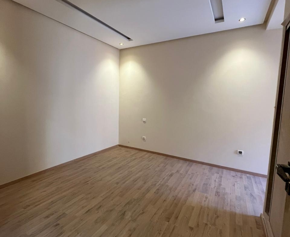 Appartement haut standing de 83 m² Résidence avec piscine intérieur