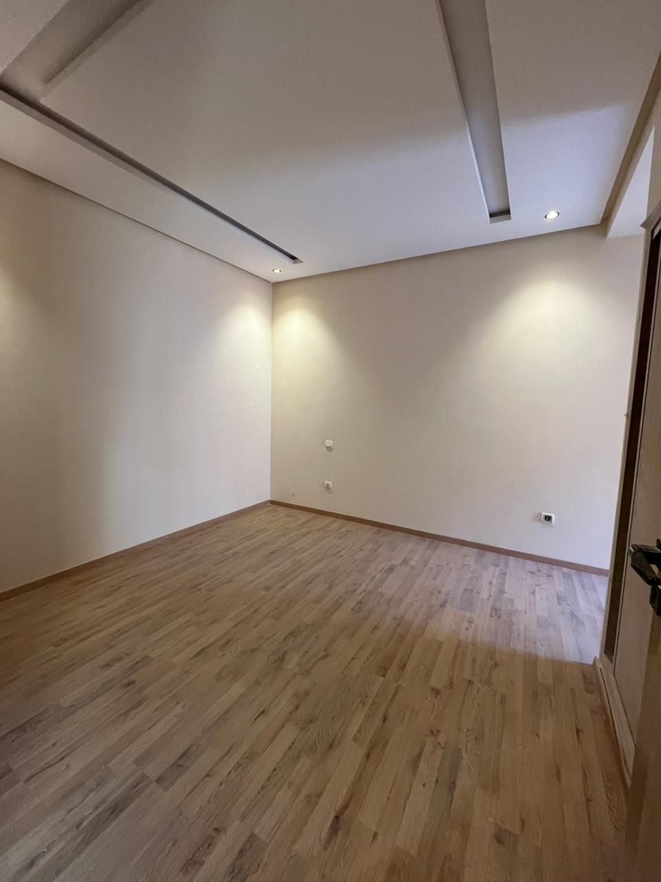 Appartement haut standing de 83 m² Résidence avec piscine intérieur