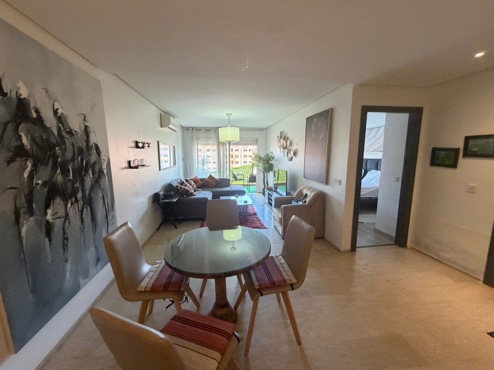 Appartement T2 AVEC TERASSE PISCINE – GUÉLIZ PROCHE DE LA GARE