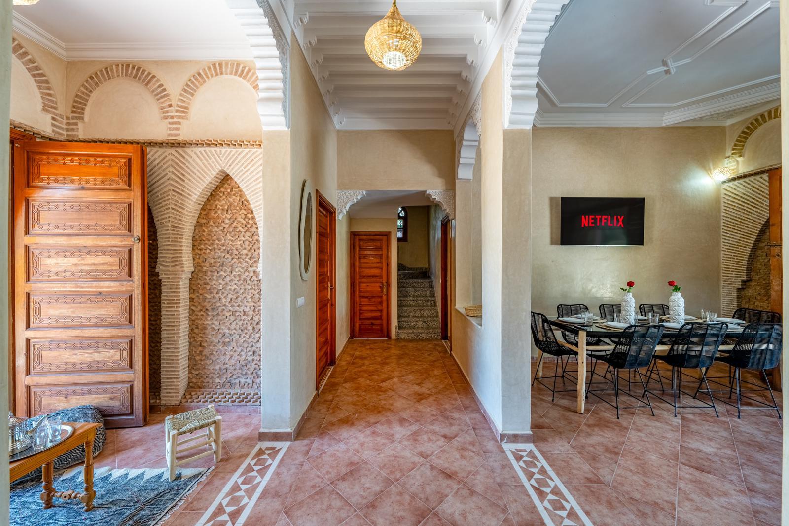 Magnifique Villa 4 façades  à vendre – Route de Fès, Marrakech