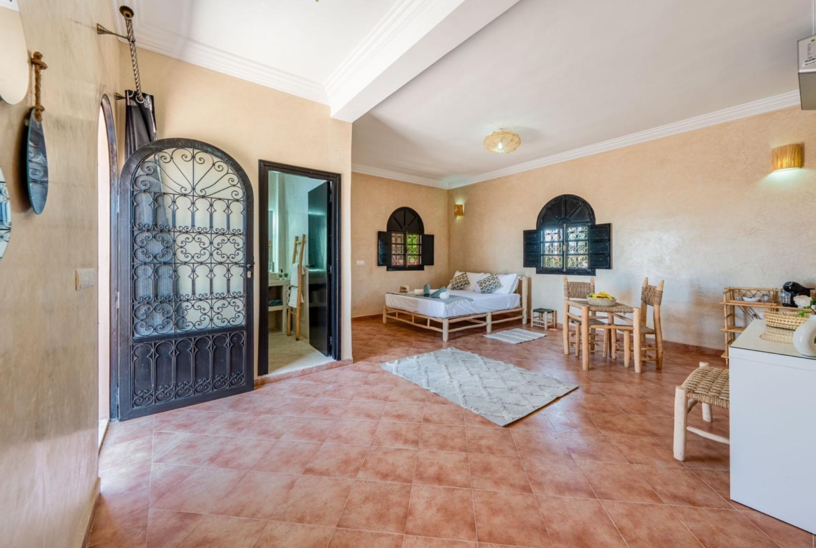 Magnifique Villa 4 façades  à vendre – Route de Fès, Marrakech