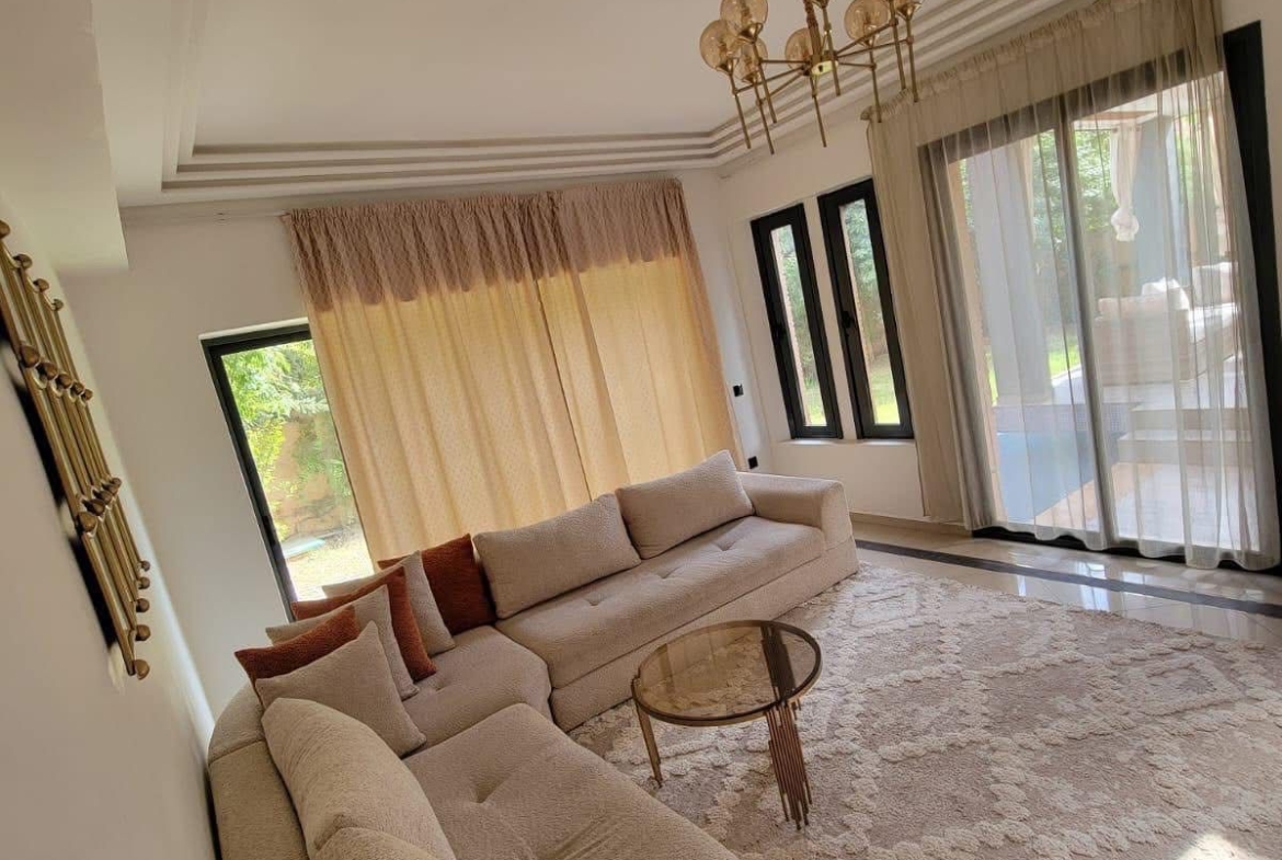 Villa de Standing avec Piscine Privée