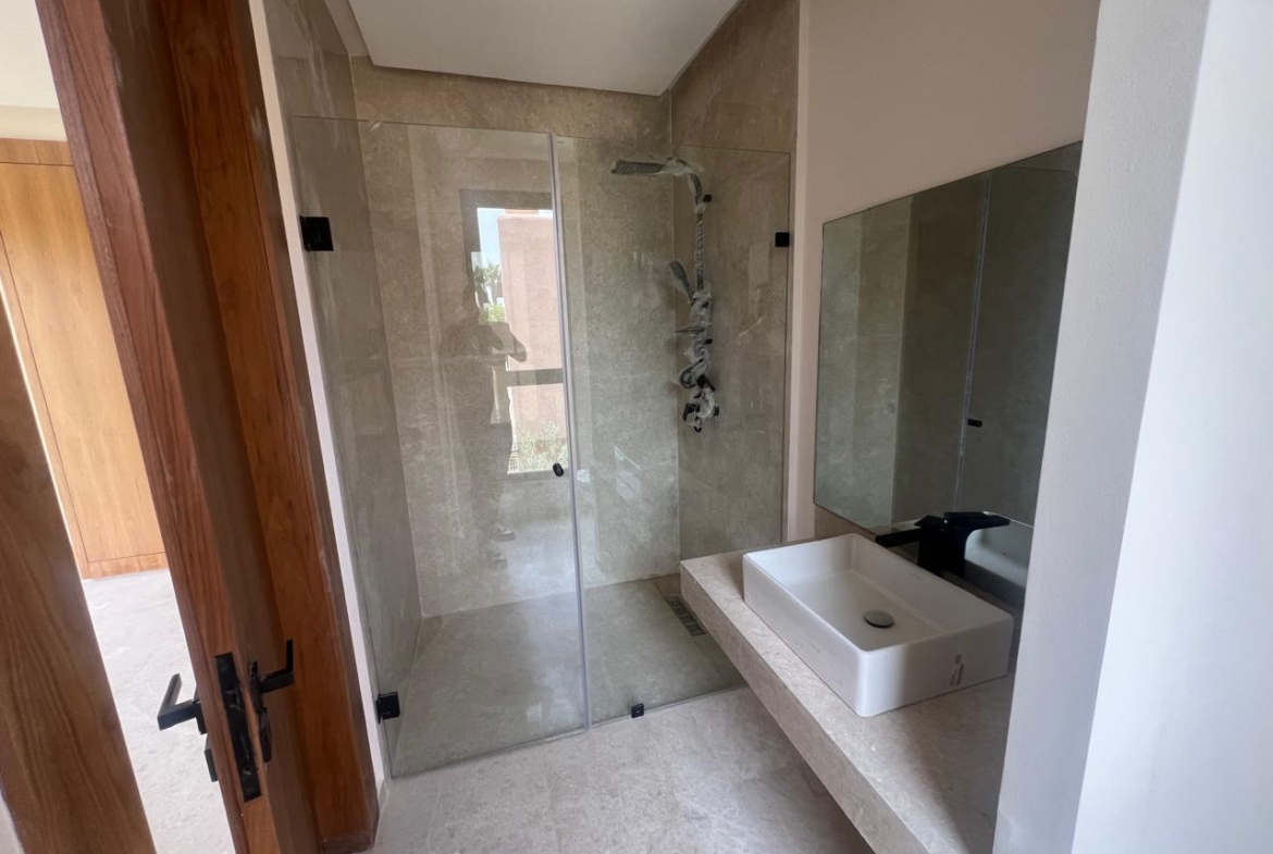 Superbe Villa de Prestige Route d’Amizmiz 8km–                     À VENDRE