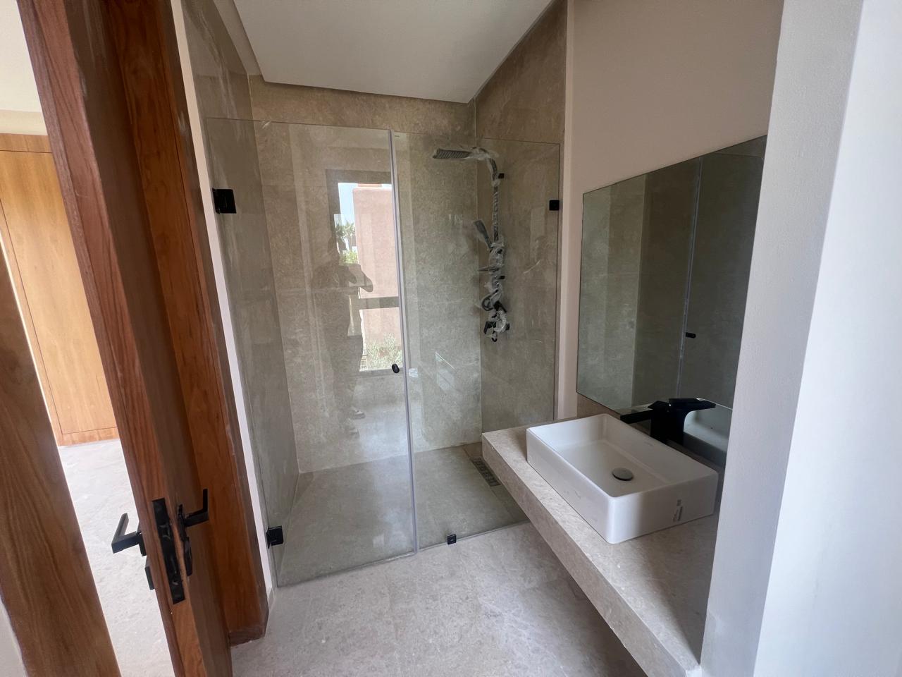 Superbe Villa de Prestige Route d’Amizmiz 8km–                     À VENDRE