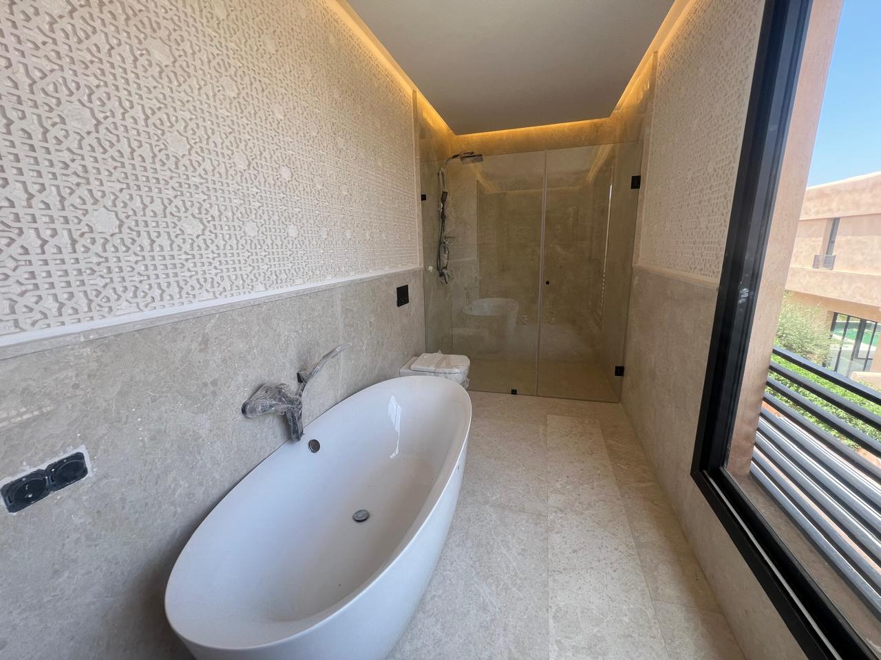 Superbe Villa de Prestige Route d’Amizmiz 8km–                     À VENDRE
