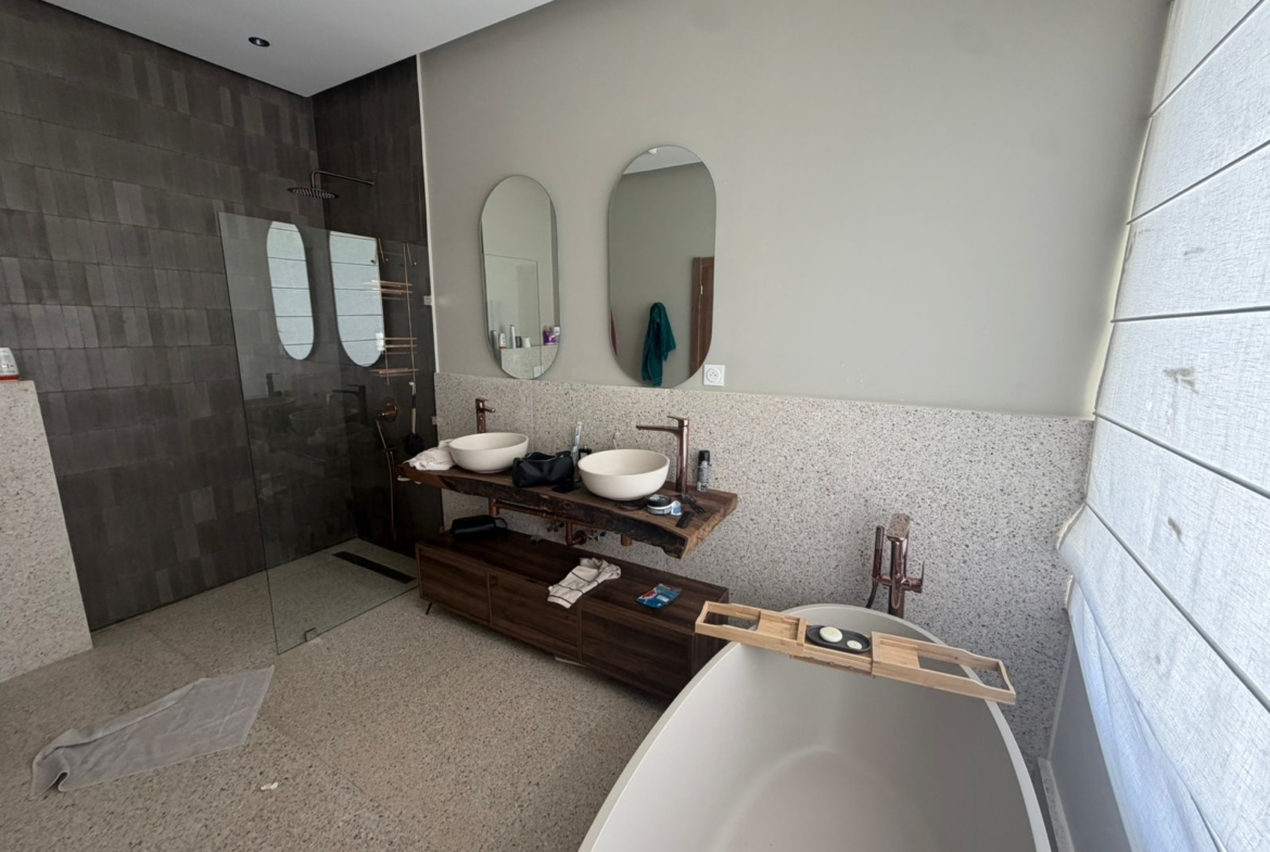 🌴 À VENDRE – VILLA DE PRESTIGE ROUTE DE L’OURIKA, MARRAKECH 🌴
