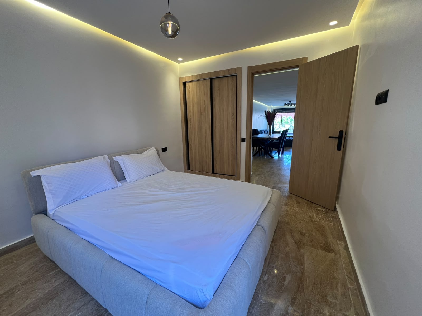 🌴🏡 LOCATION LONGUE DURÉE – APPARTEMENT HAUT STANDING À GUÉLIZ