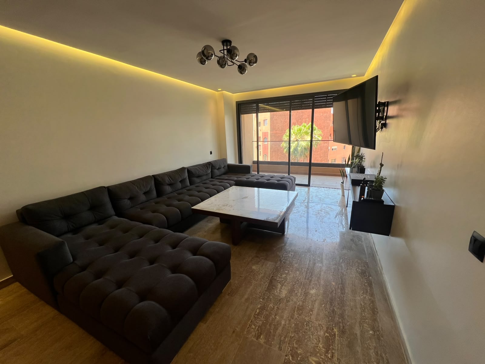 🌴🏡 LOCATION LONGUE DURÉE – APPARTEMENT HAUT STANDING À GUÉLIZ