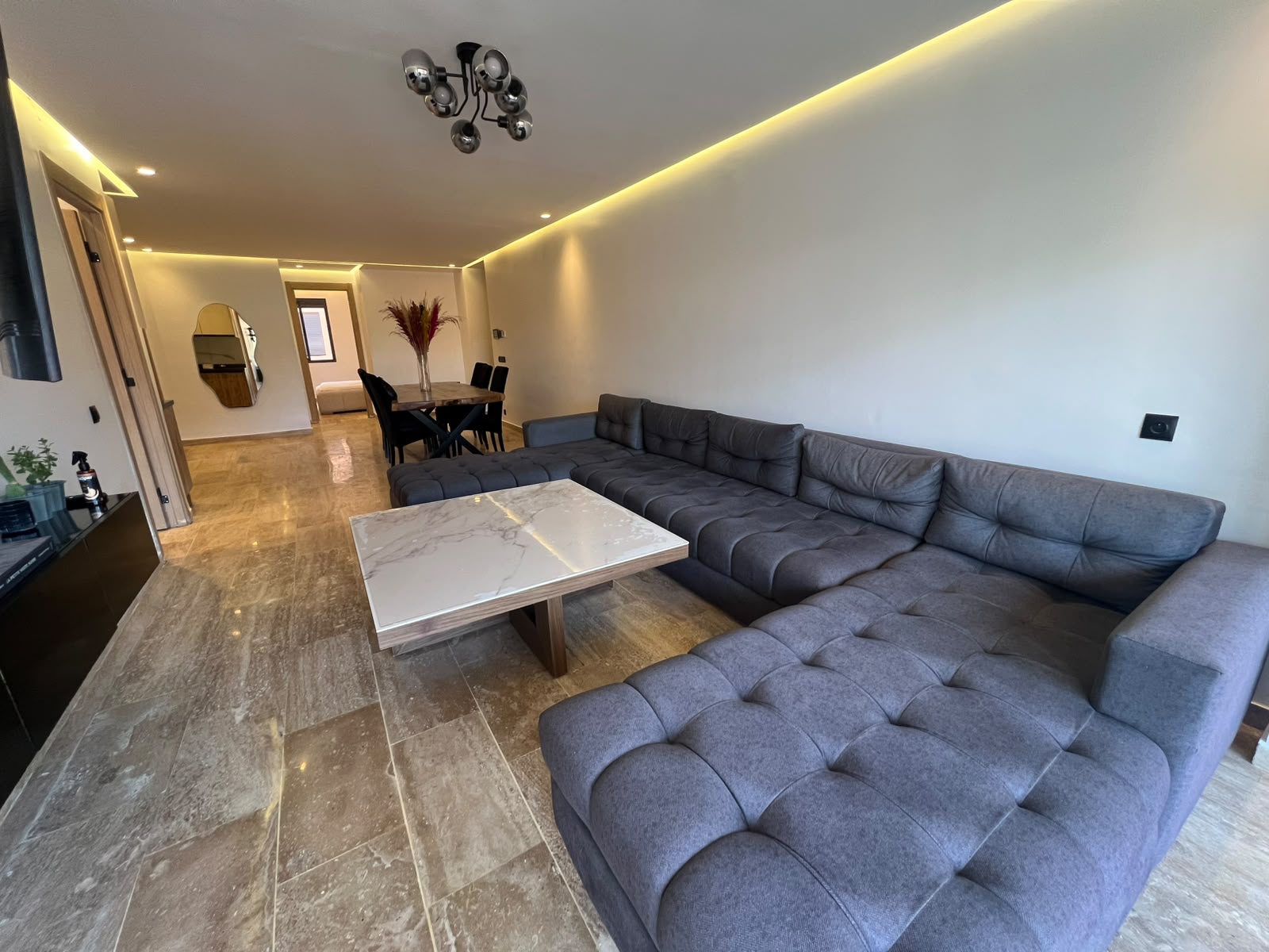 🌴🏡 LOCATION LONGUE DURÉE – APPARTEMENT HAUT STANDING À GUÉLIZ