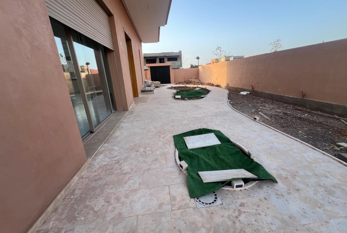 🏡 À VENDRE – Magnifique Villa à Akenza, Marrakech