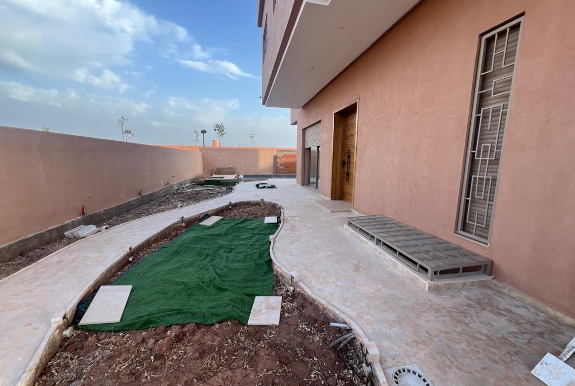 🏡 À VENDRE – Magnifique Villa à Akenza, Marrakech