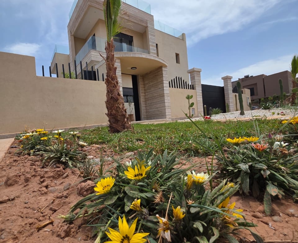 🏡 À VENDRE – Magnifique Villa Contemporaine |