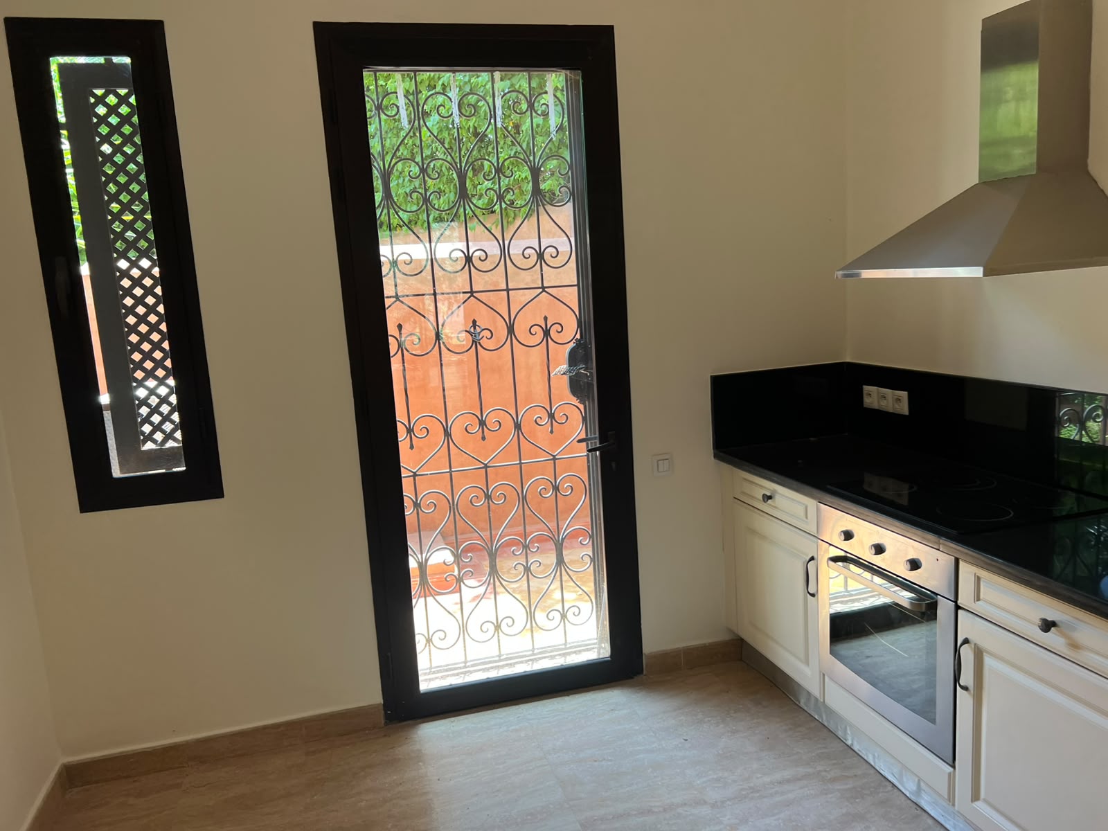 À VENDRE – Superbe appartement de prestige à Agdal, à deux pas du nouveau Morocco Mall