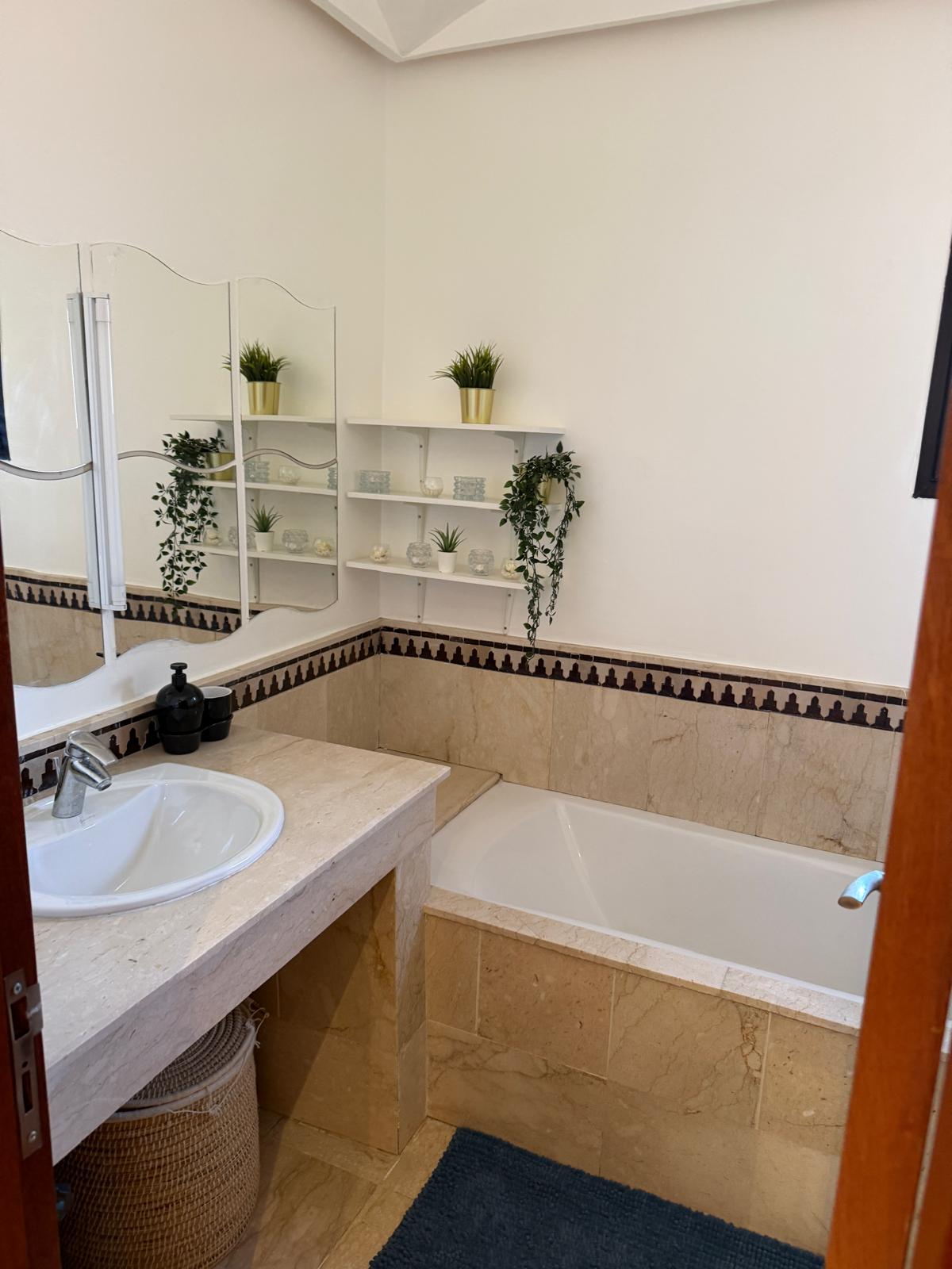 17 Appartement meublé en location longue durée – Victor Hugo, Marrakech