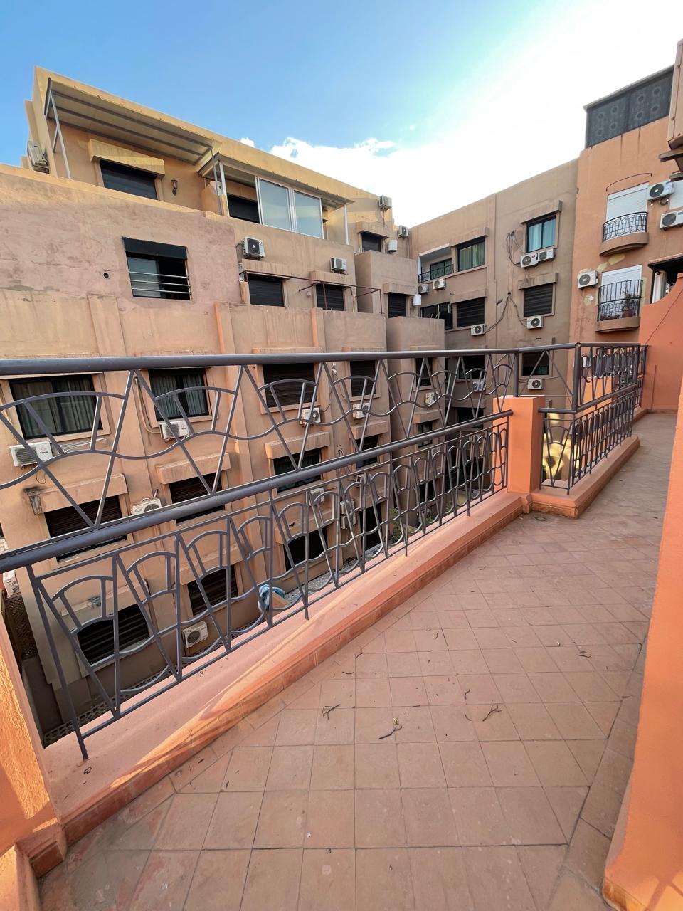À LOUER — APPARTEMENT 2 CHAMBRES VIDE | GUÉLIZ