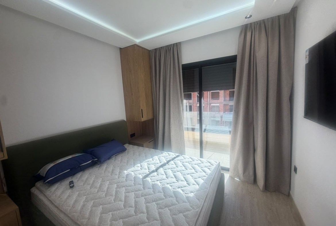 À LOUER — STUDIO T2 NEUF AVEC VUE PISCINE