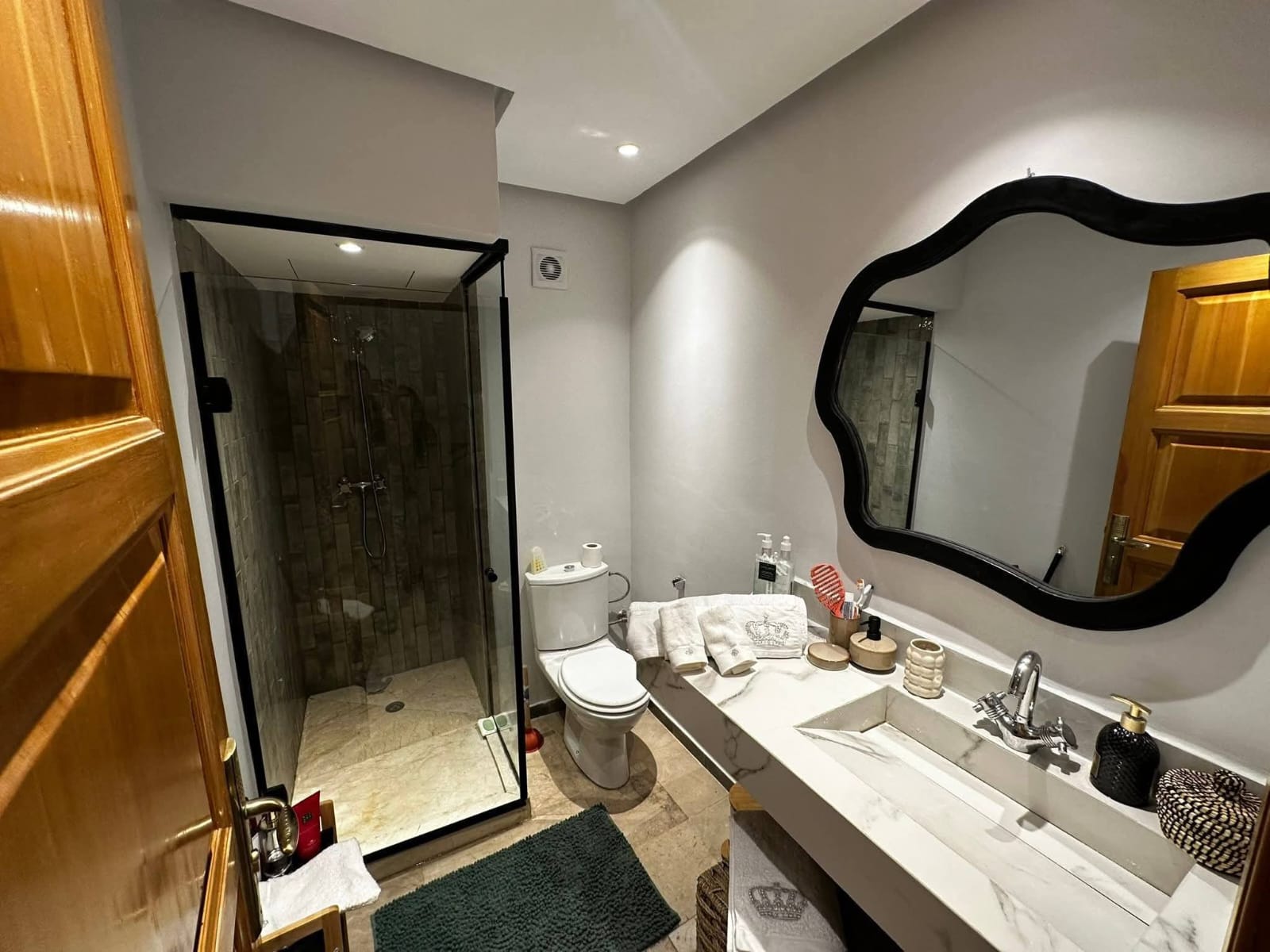 MAGNIFIQUE APPARTEMENT MEUBLÉ À GUÉLIZ