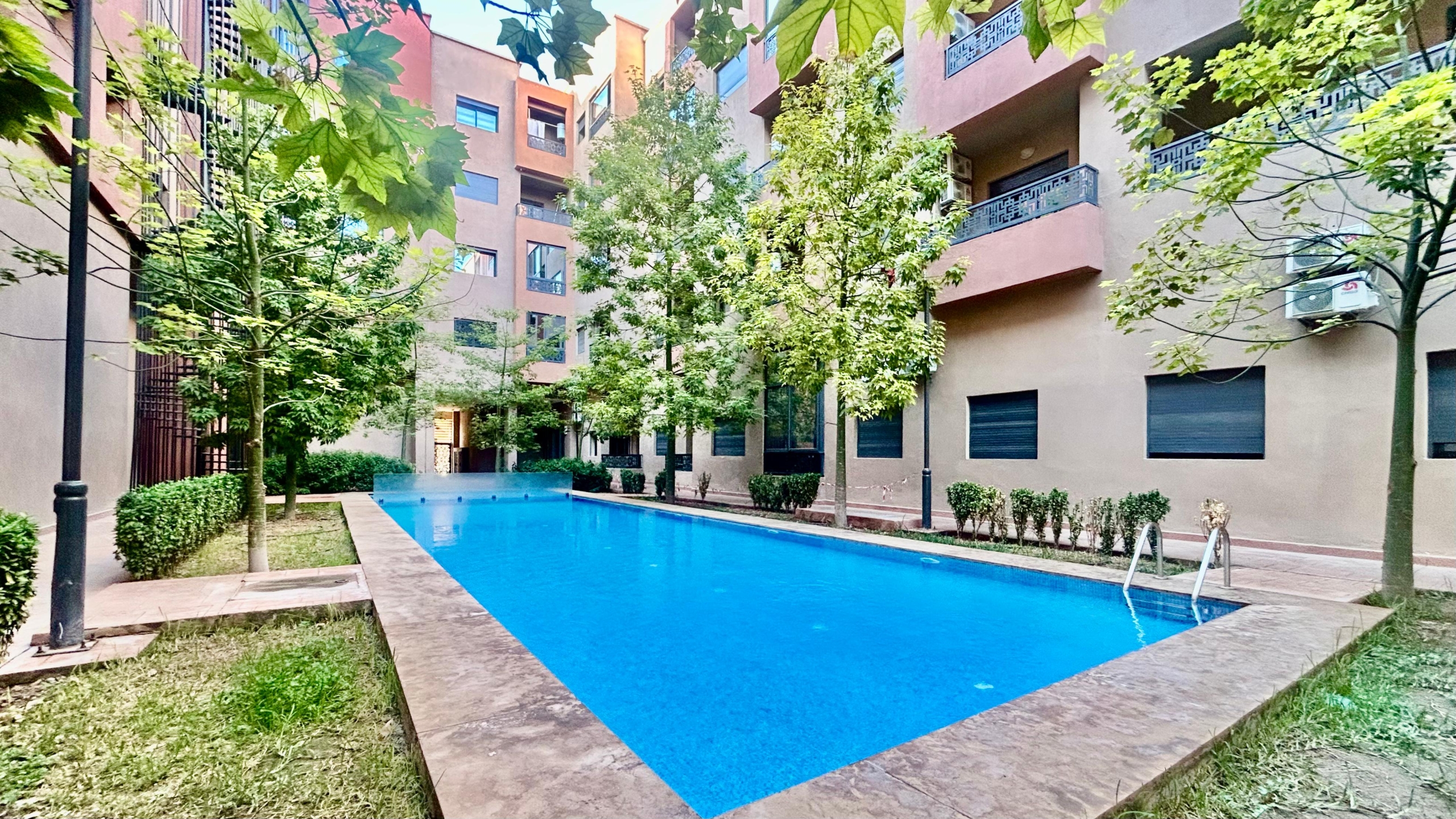 WhatsApp Image 2026-09-15 at 1.30.01 PM-3 APPARTEMENT MOYEN STANDING RESIDENCE PISCINE