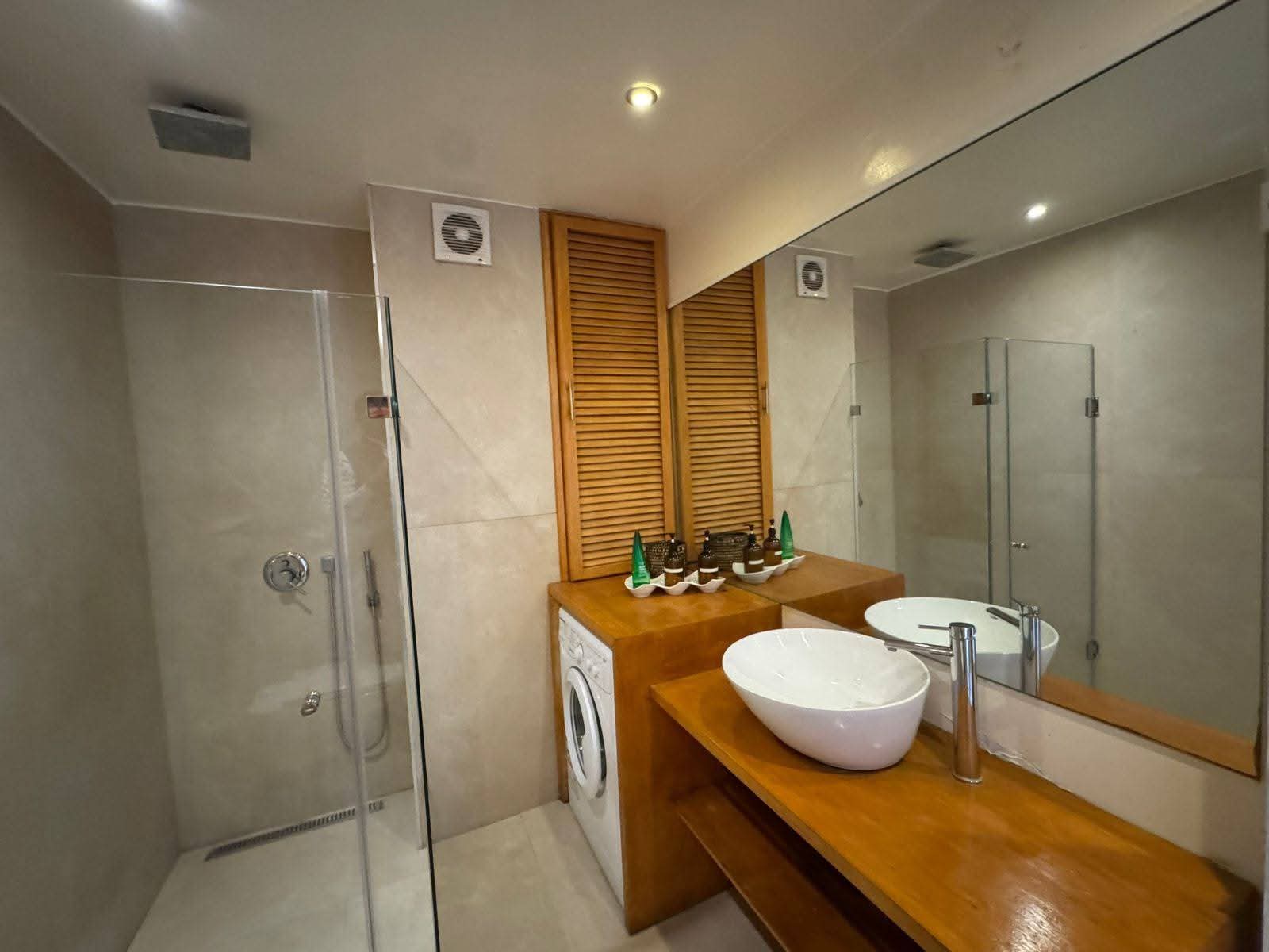 WhatsApp Image 2026-09-15 at 3.41.40 PM-2 APPARTEMENT MEUBLE T4 COEUR GUELIZ CARRE EDEN